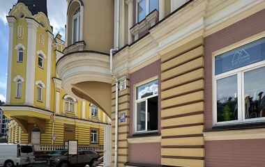 We are already at a new location: Vozdvizhenka, Kozhumiatska 20B