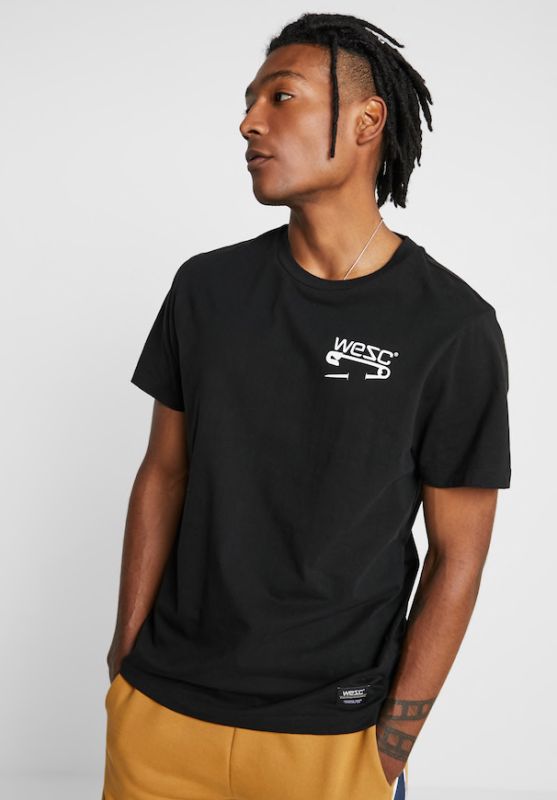 WeSC FW19 Max safety pin black WeSC FW19 Max safety pin black